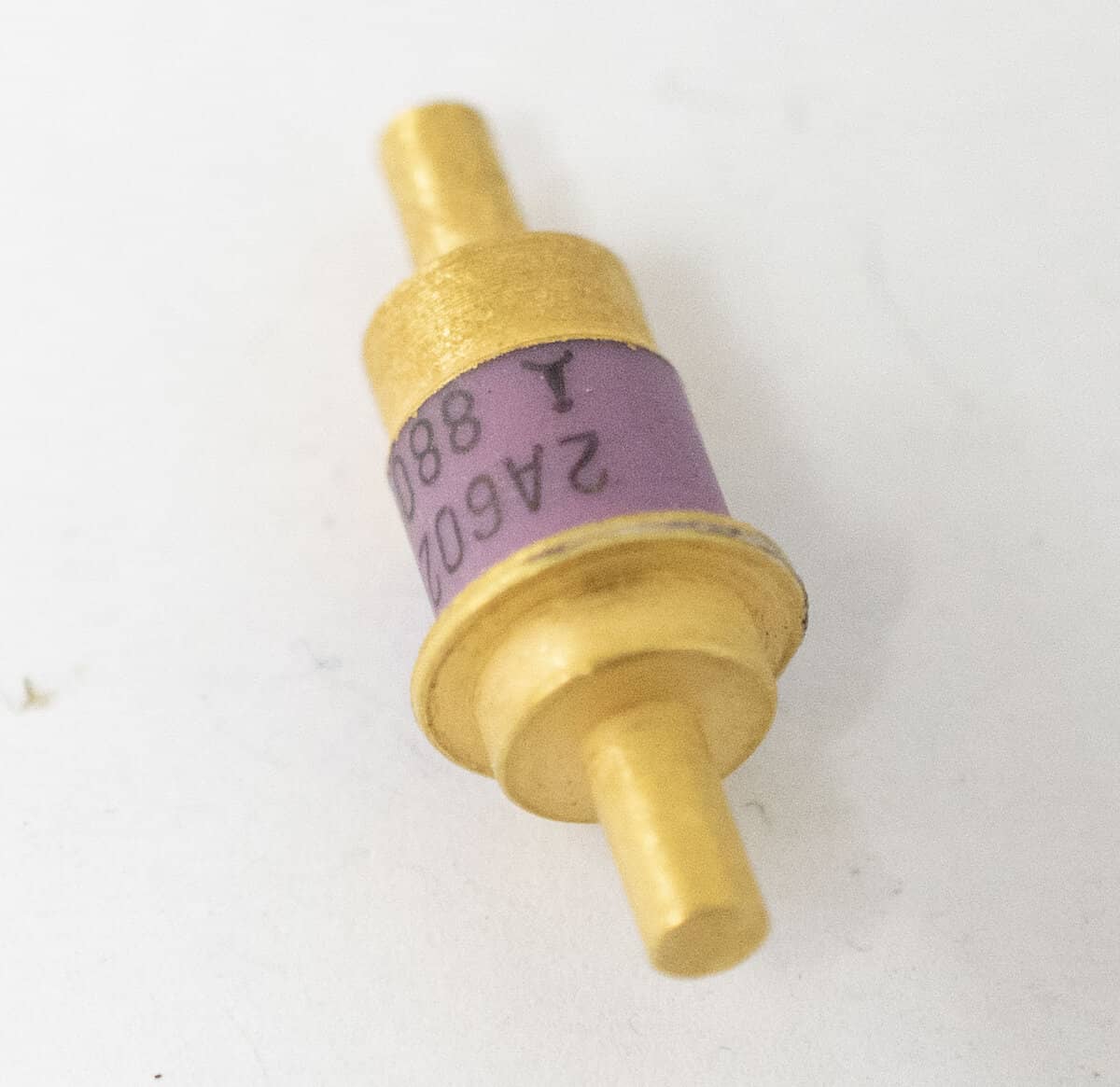 Диоды 2А602; КА602 Масса: 2,5 г.